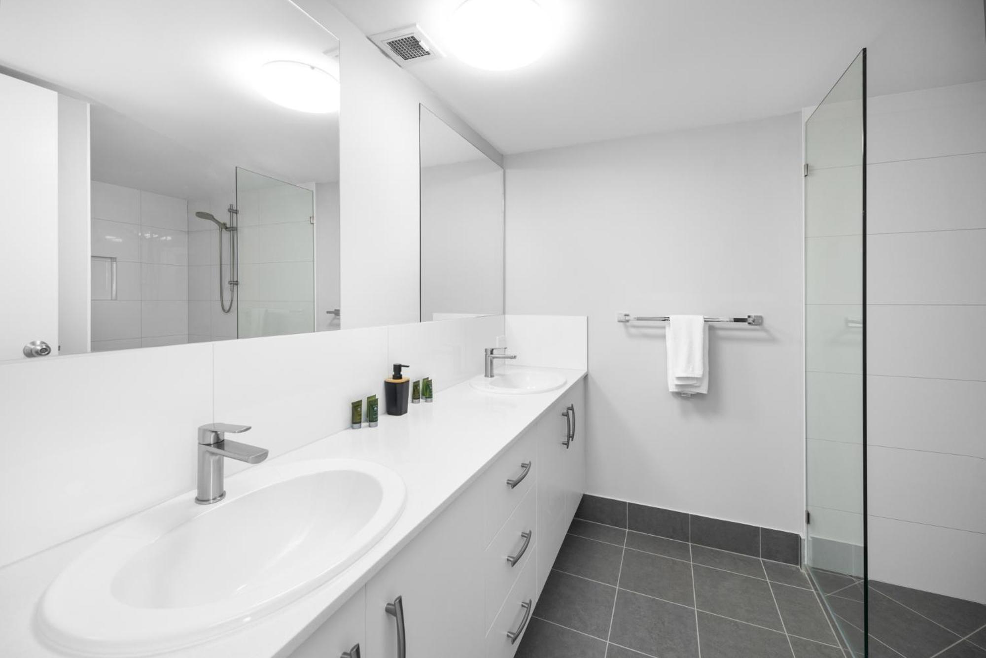 كالوندرا Cerulean Apartments المظهر الخارجي الصورة